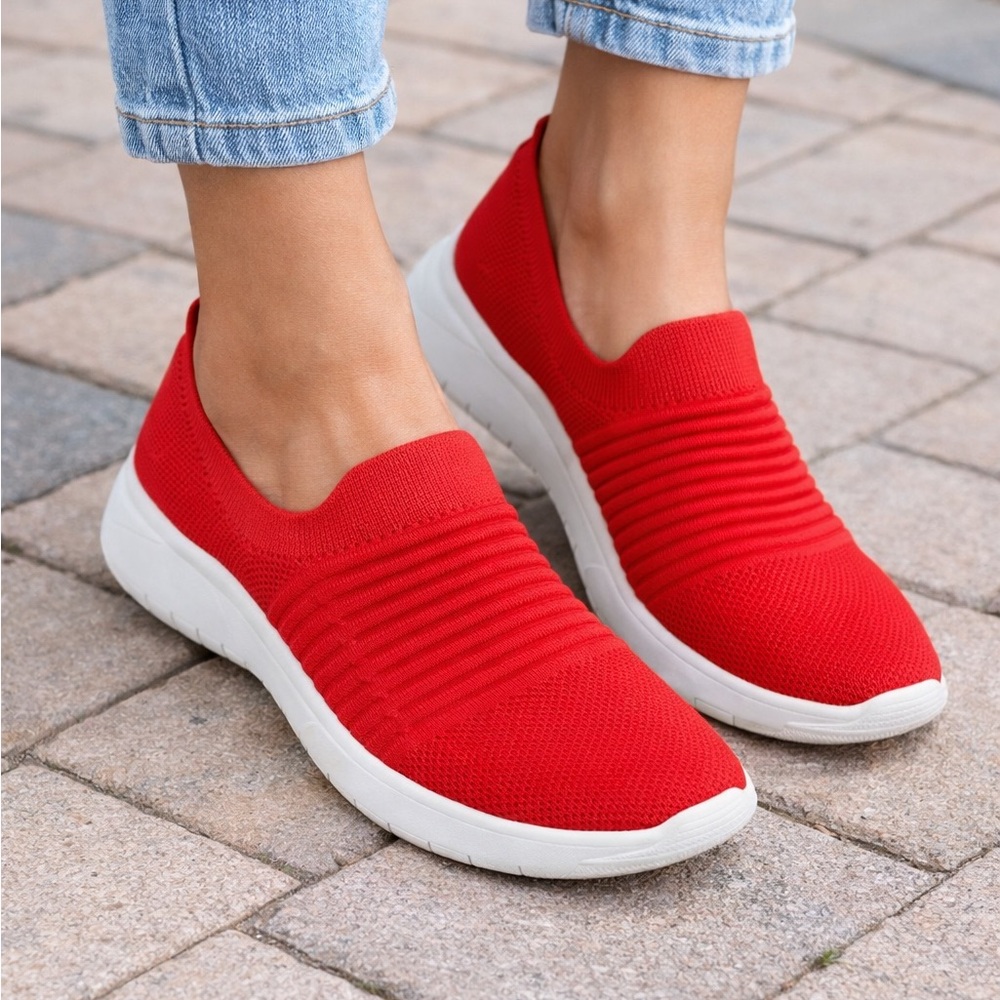 BLONDO Karen Red Knit Waterproof Slip On Sneakers - Size 6.5 Great For The Beach